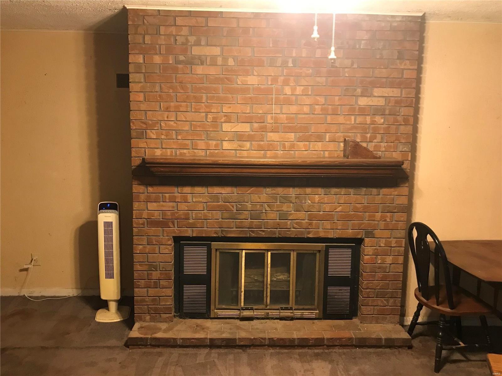 Muren Blvd, Belleville, IL 62221
