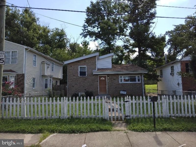 Valley Park Rd, Capitol Heights, MD 20743