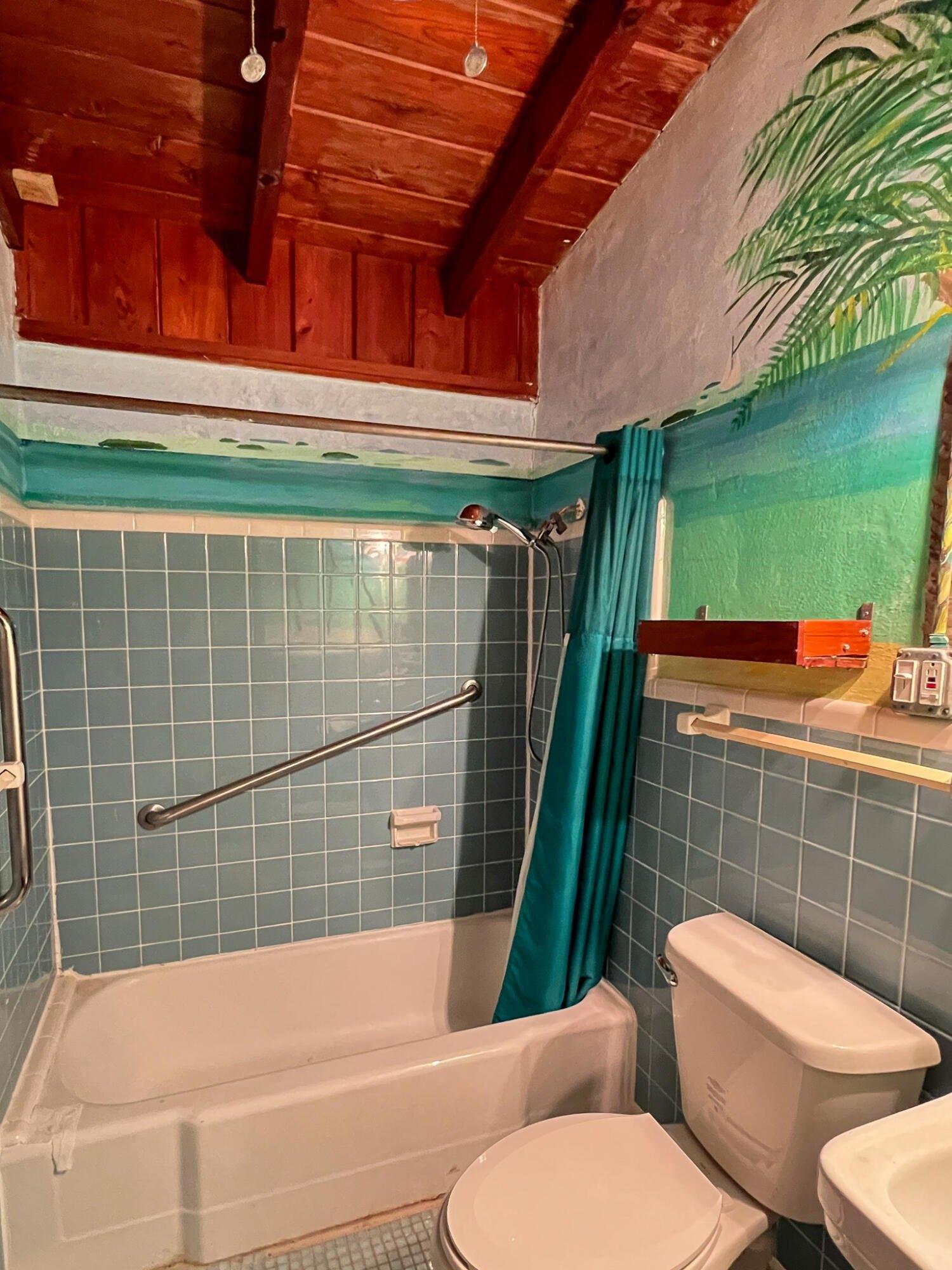 Gardenia St, Tavernier, FL 33070