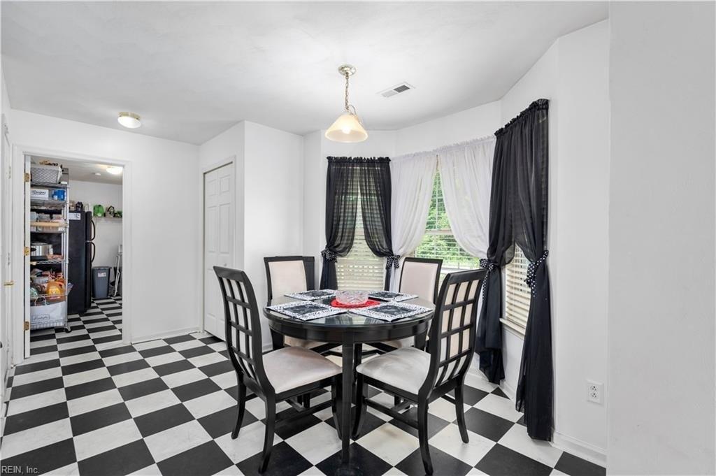 Mystic Cv, Chesapeake, VA 23321