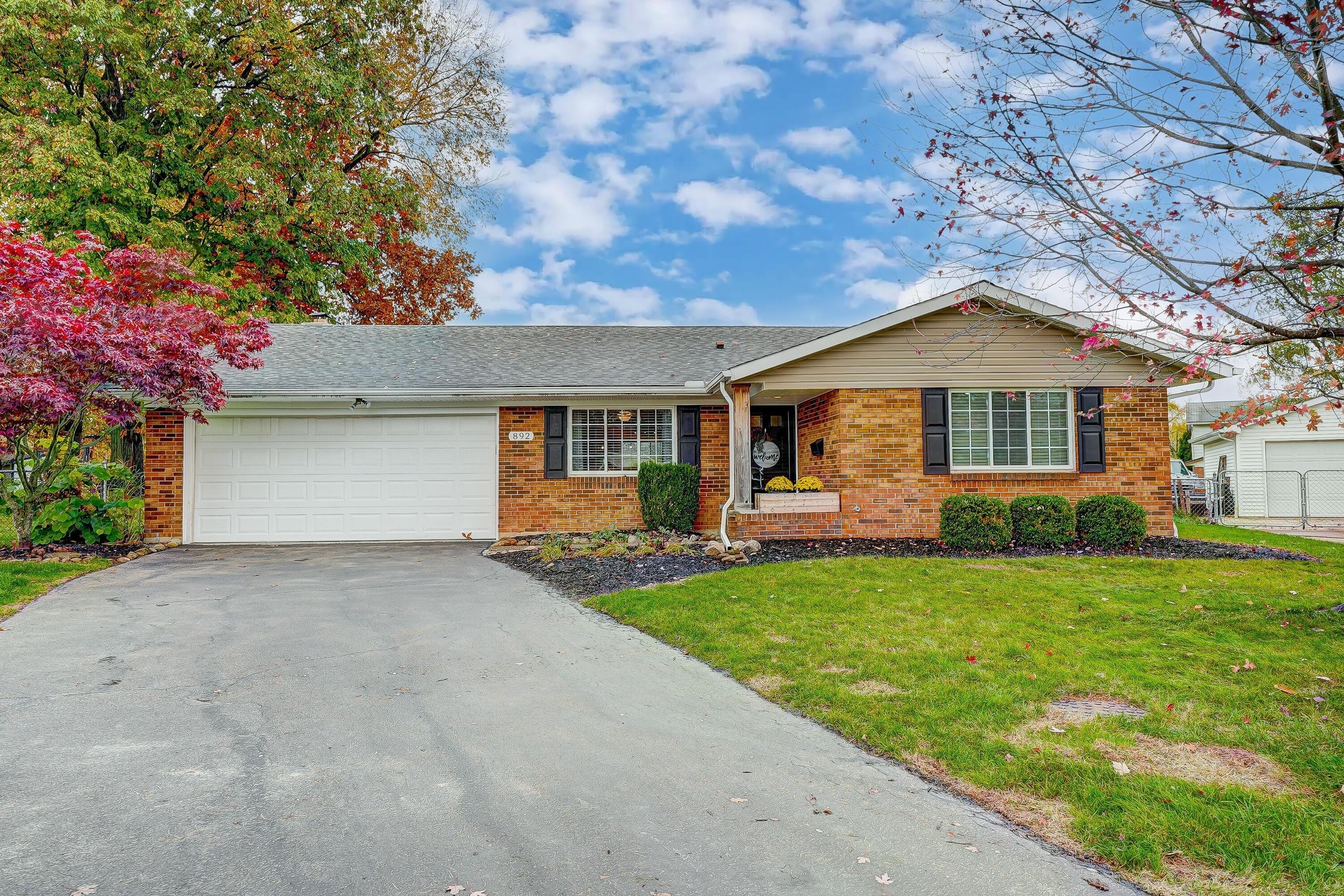 Liverpool Pl, Westerville, OH 43081