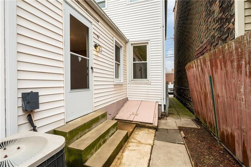 Woolslayer Way, Pittsburgh, PA 15224