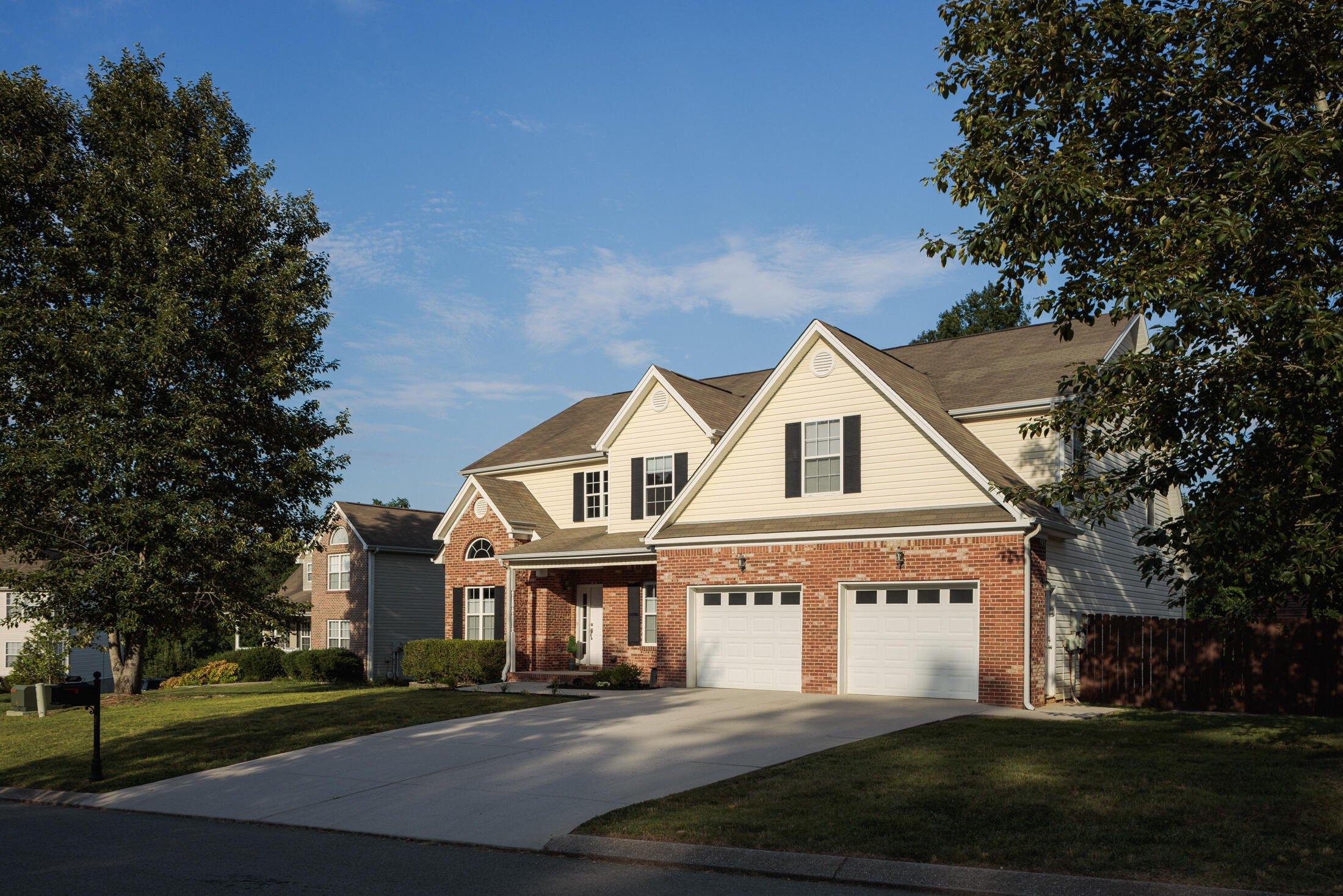 Rim Crest Ln, Harrison, TN 37341