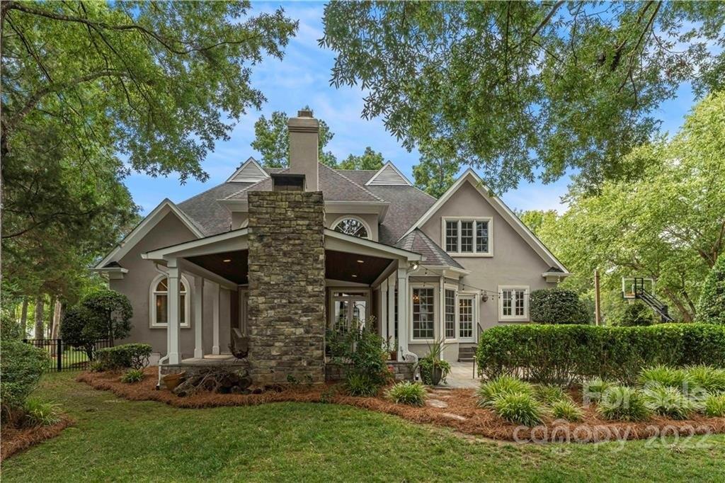 Colonial Country Ln, Charlotte, NC 28277