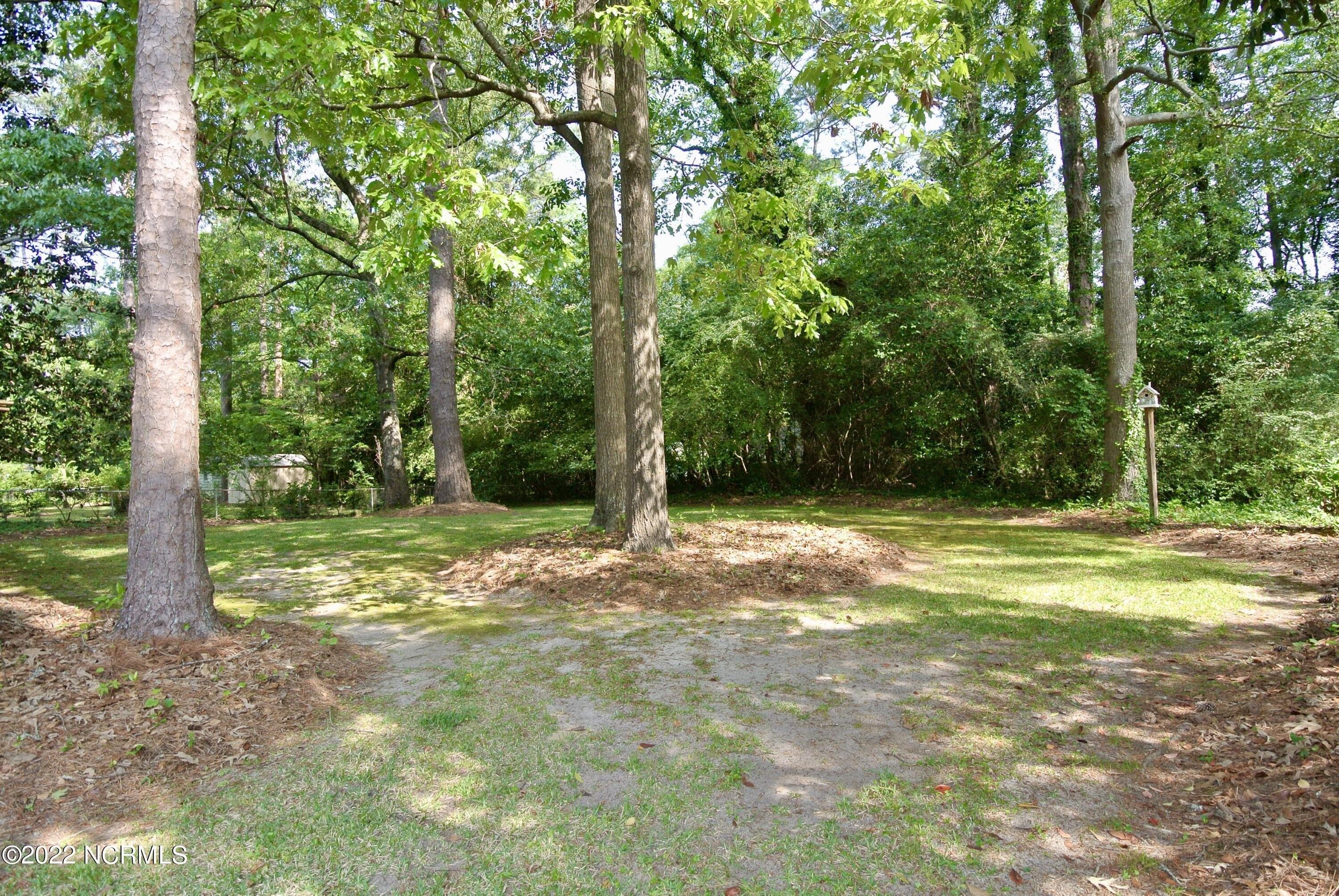 Trent Woods Dr, Trent Woods, NC 28562
