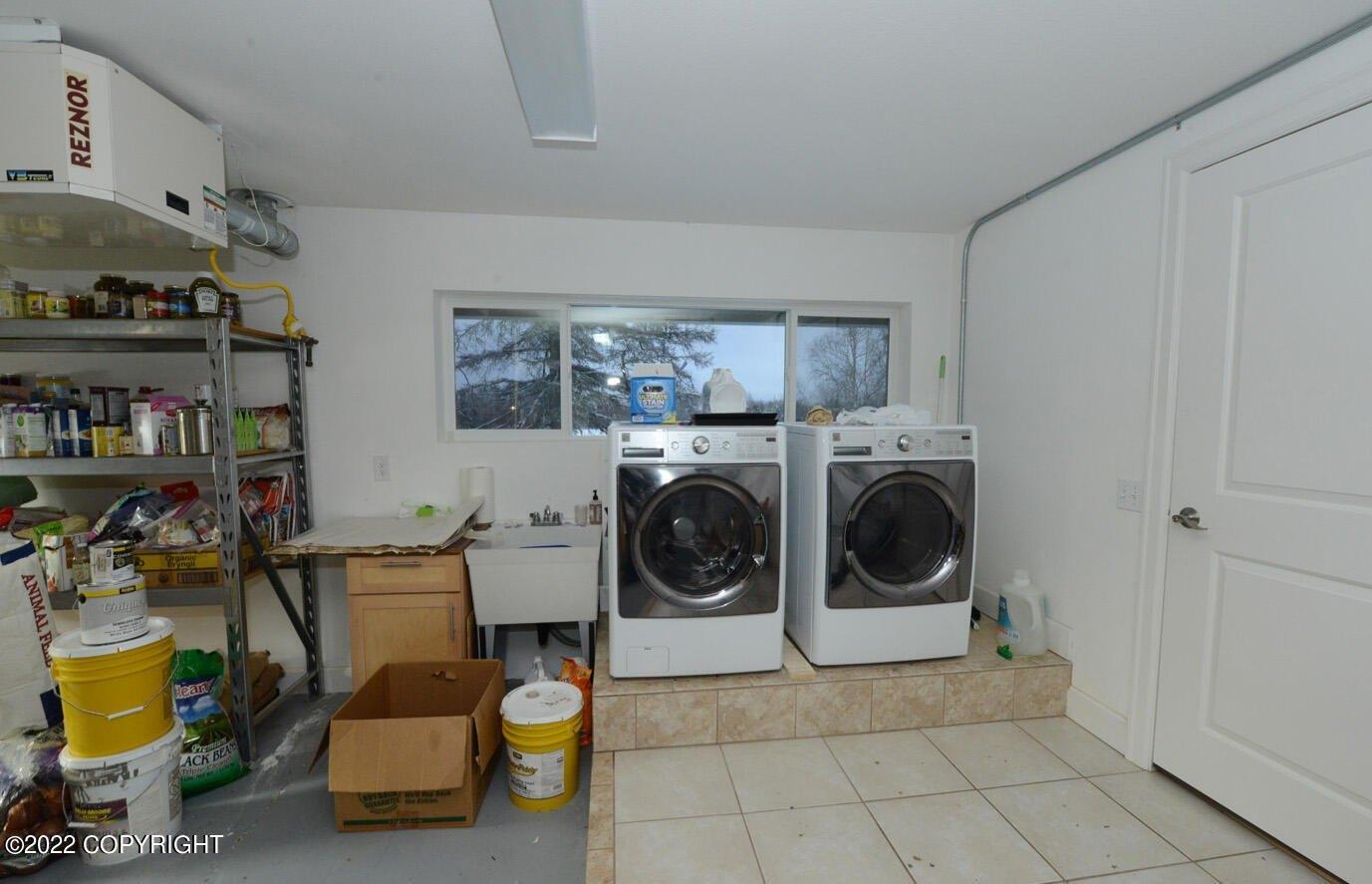 Kershner Ave, Anchorage, AK 99517
