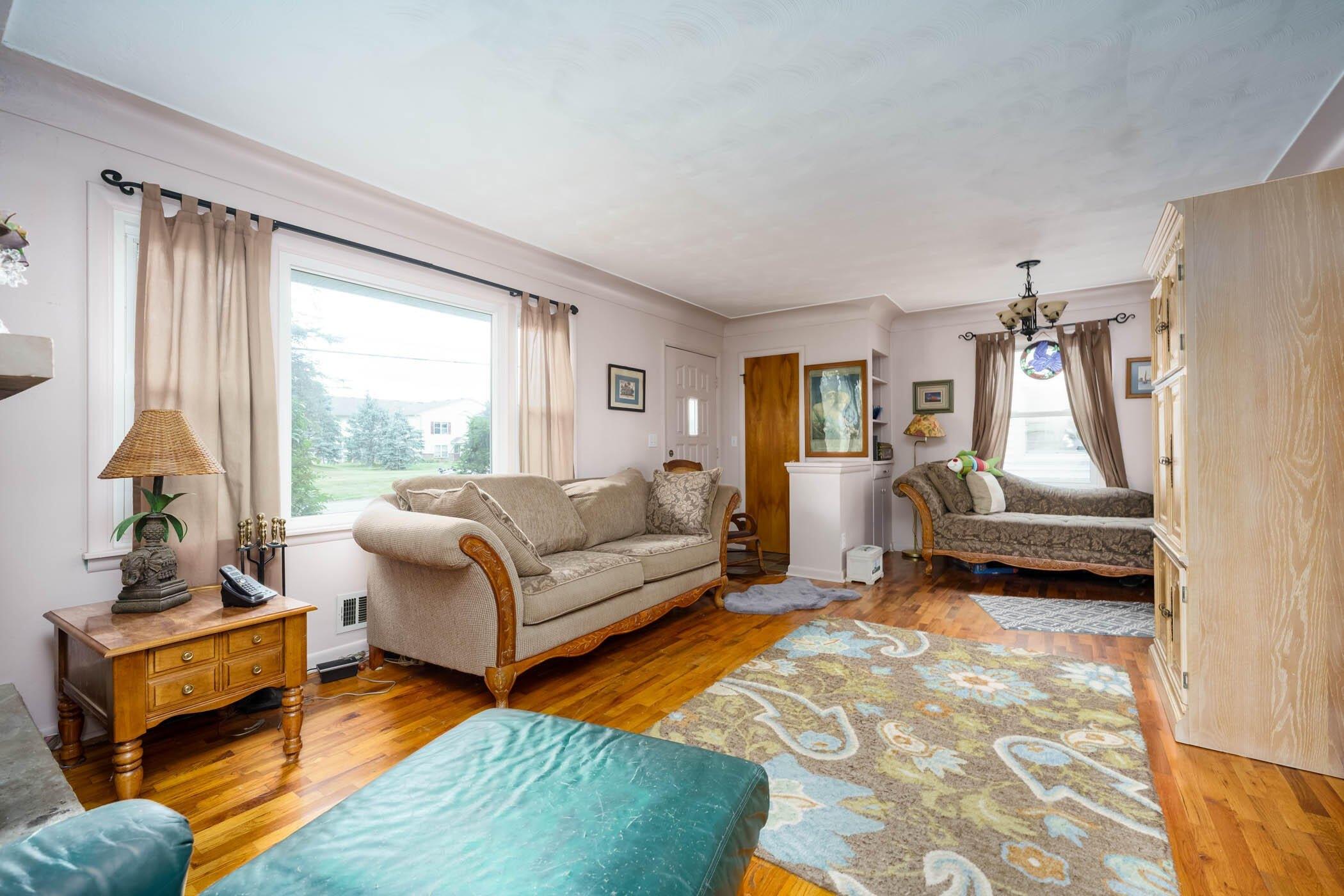 E G Ave, Kalamazoo, MI 49004