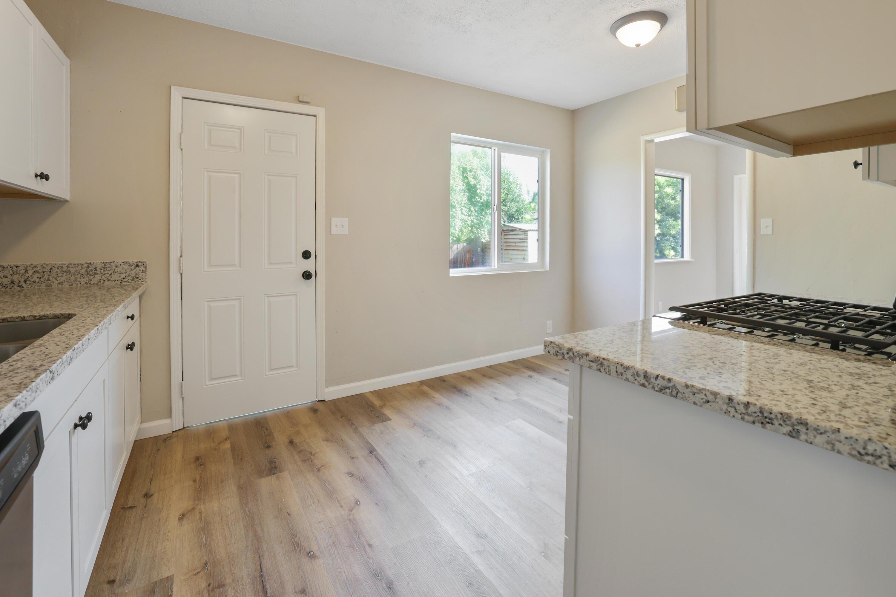 E Cathie Ct, Visalia, CA 93292