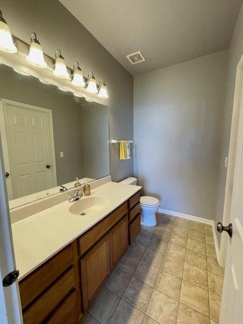 Hoffman St, Plano, IL 60545