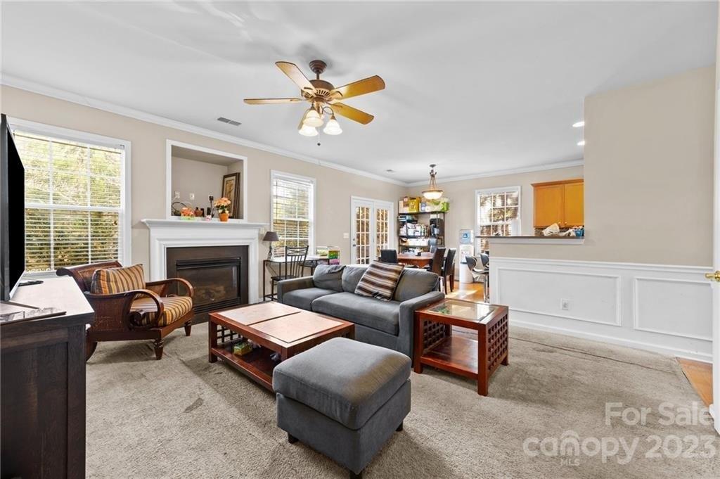 Charing Pl, Mooresville, NC 28117