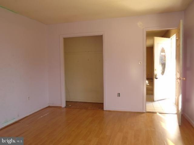 Thomas Dr, Shady Side, MD 20764