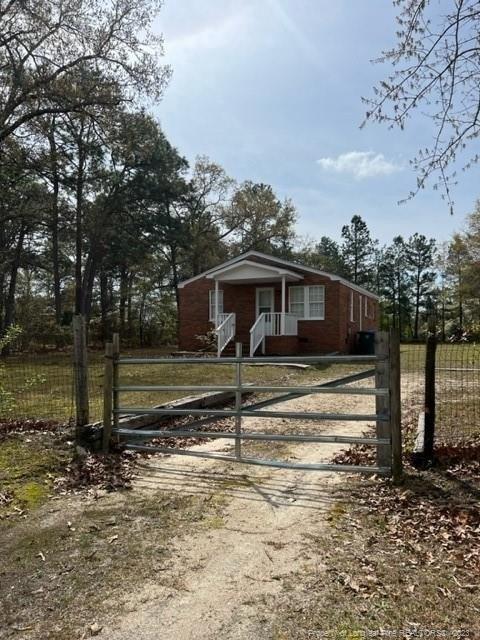 Crestwood Ave, Fayetteville, NC 28304