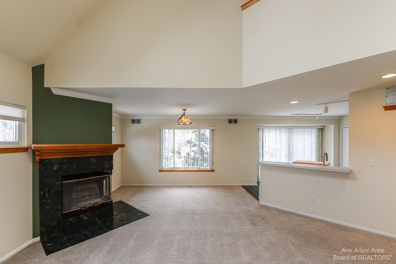 Sommerset Ct, Ann Arbor, MI 48103