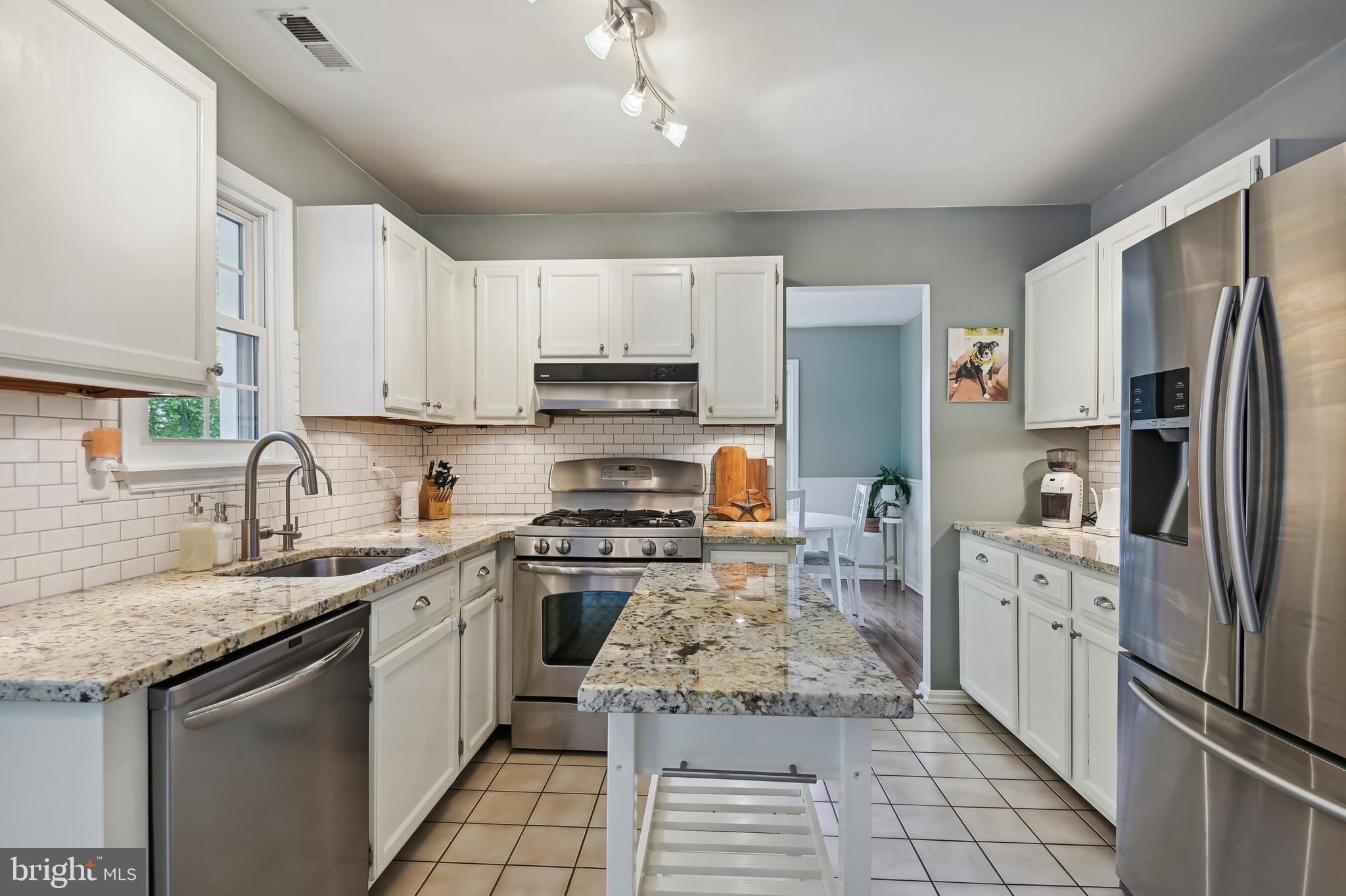 Crisfield Dr, Abingdon, MD 21009