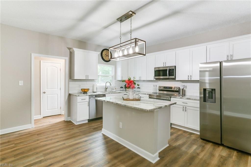 Cedar St, Suffolk, VA 23434