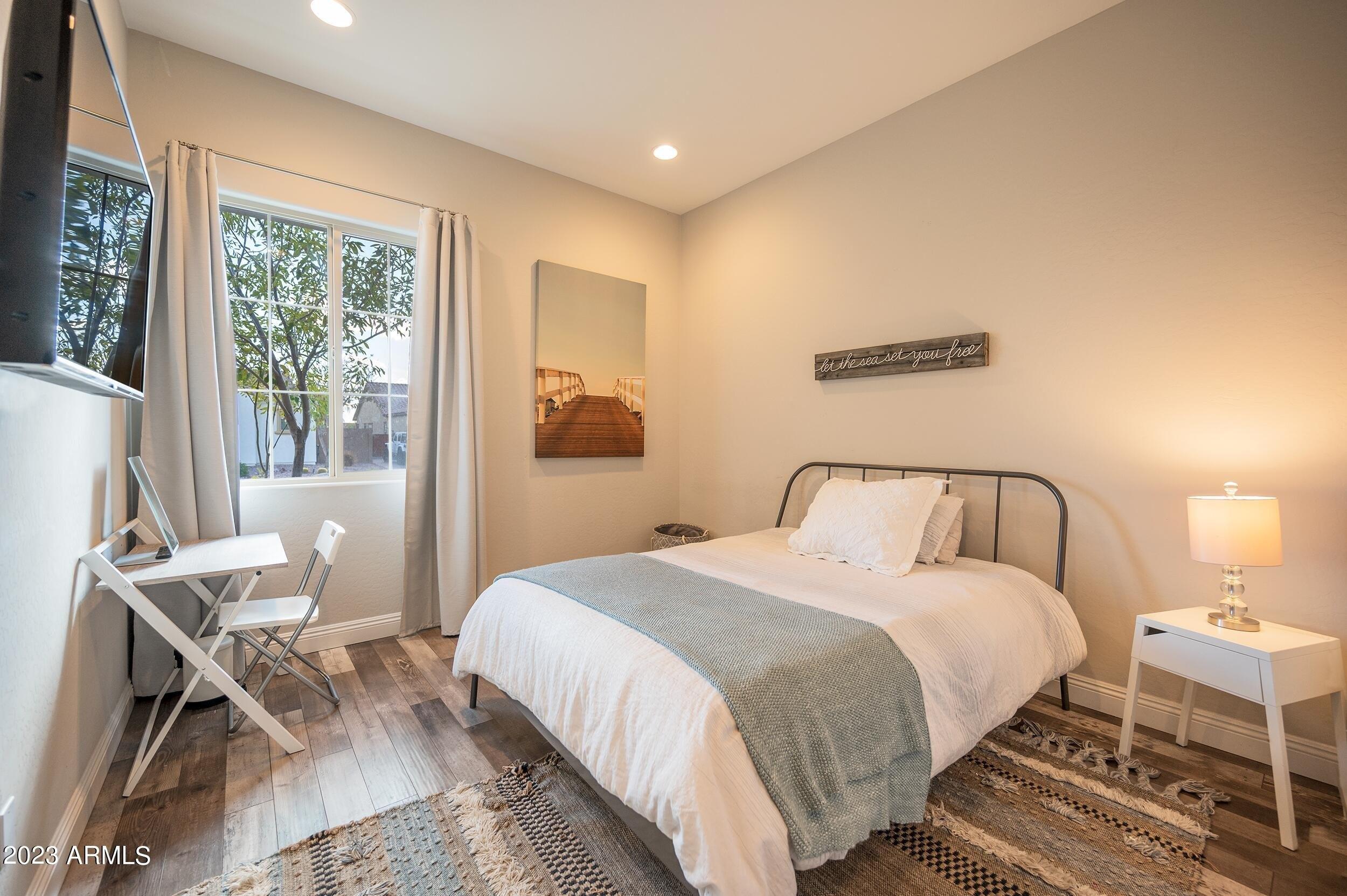 E Ensenada St, Mesa, AZ 85207