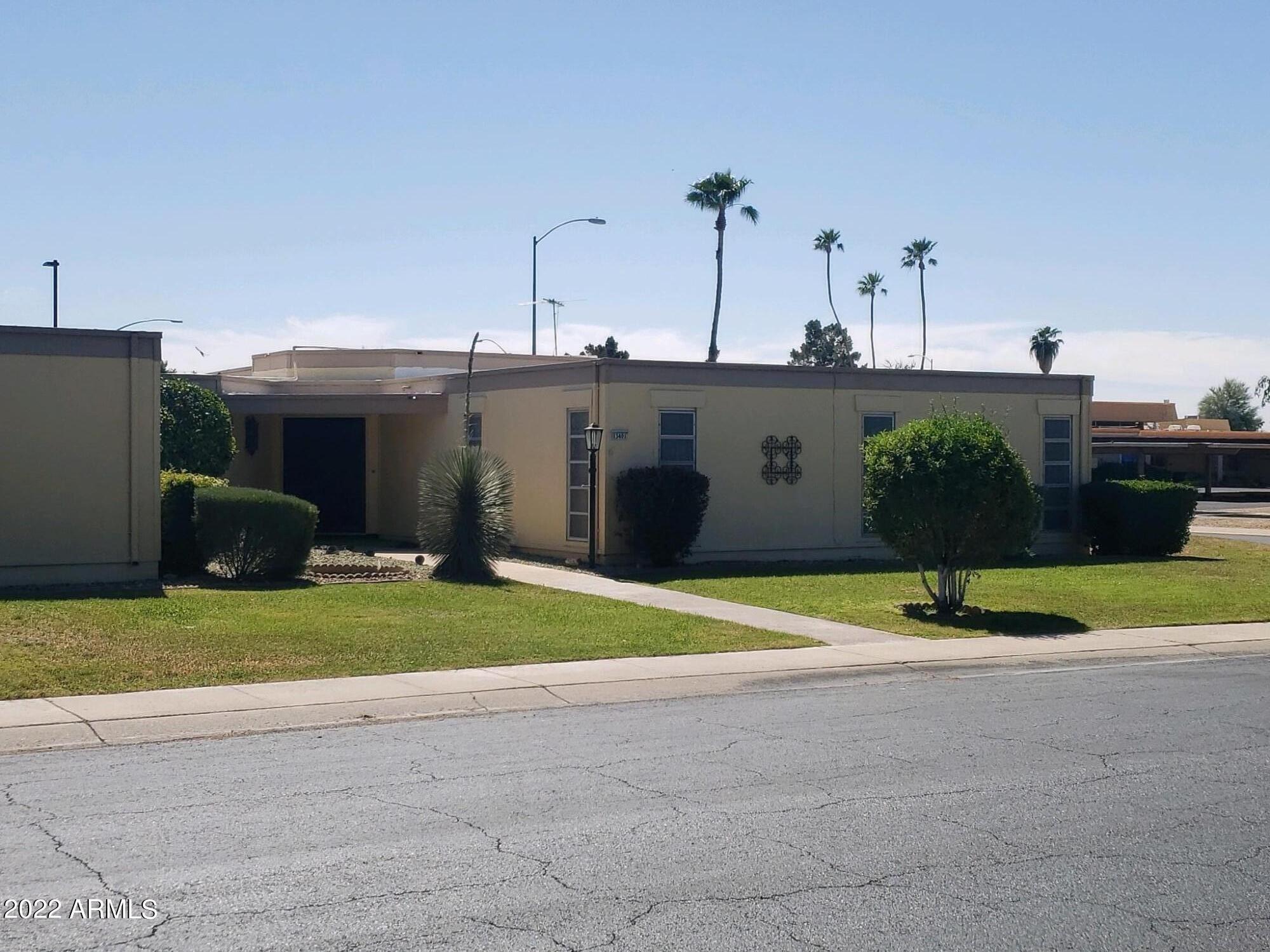 N 107th Dr, Sun City, AZ 85351