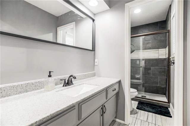 W 86th St, Overland Park, KS 66212