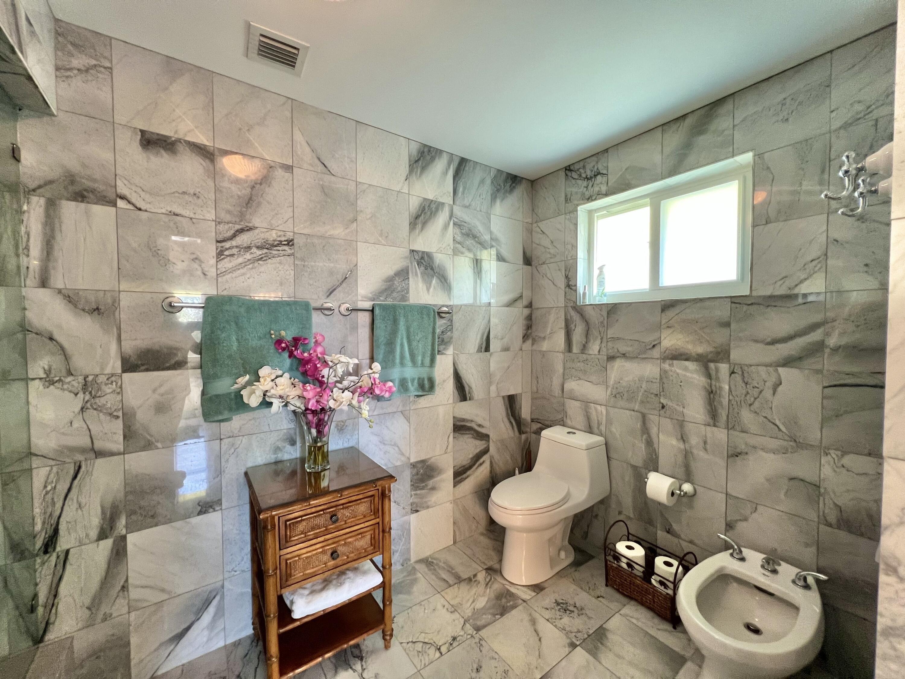 San Remo Dr, Islamorada, FL 33036