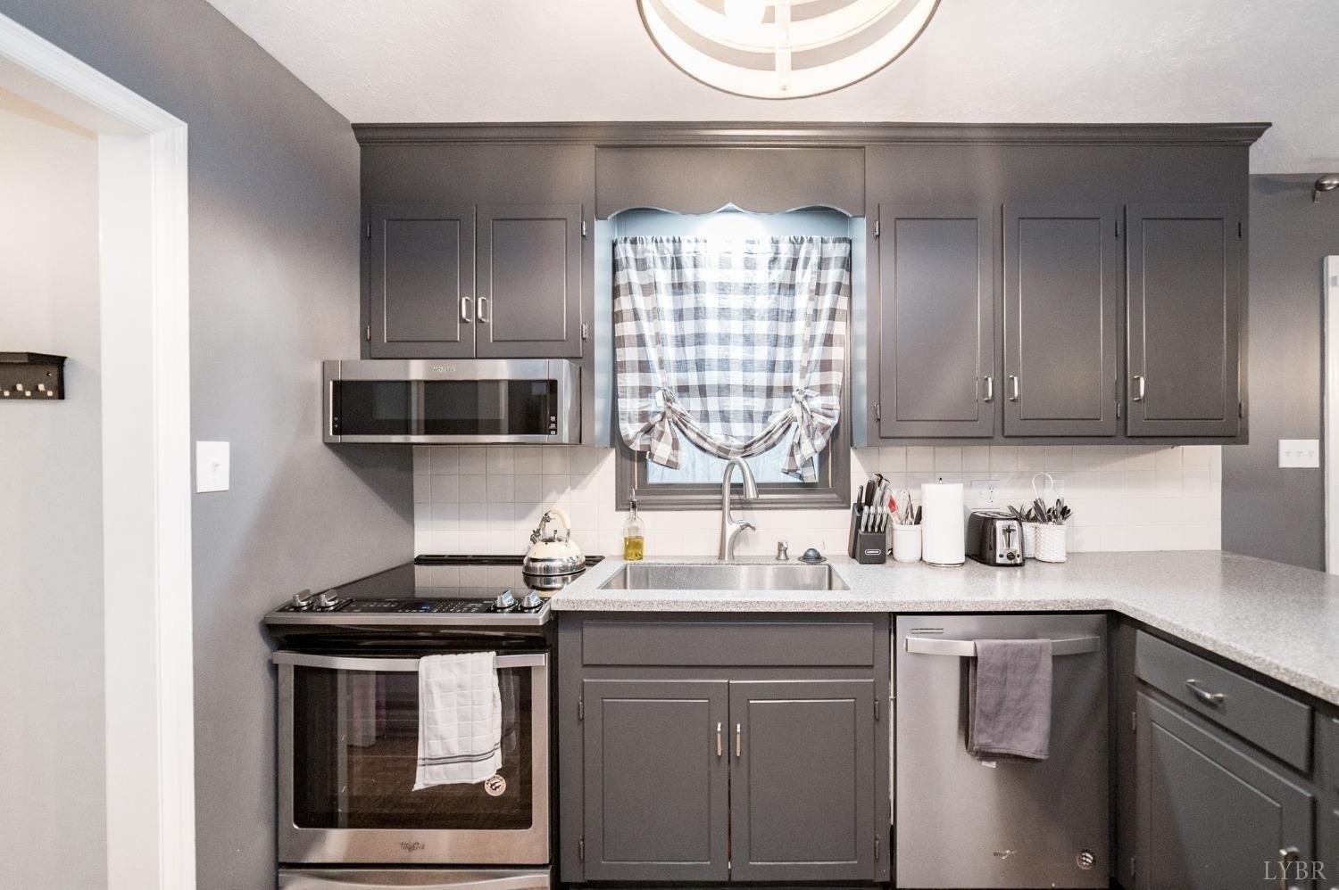 Stapleton Rd, Madison Heights, VA 24572