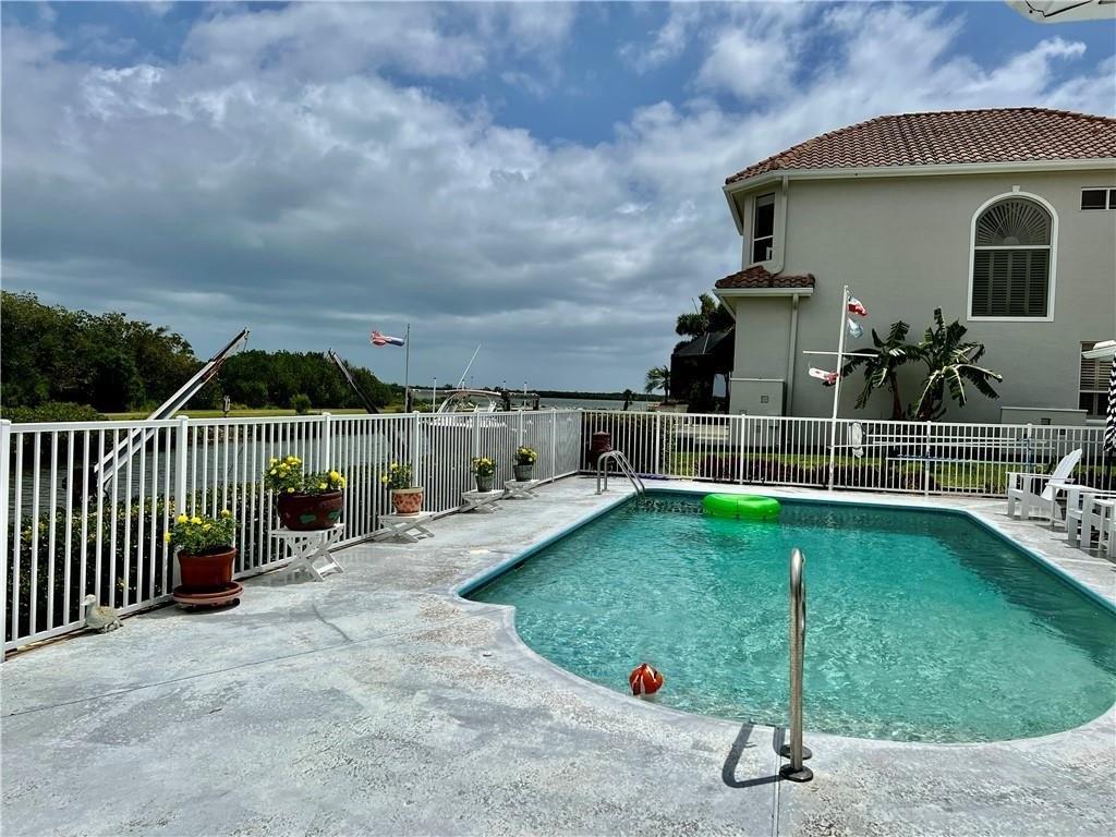 Lucia Dr, Vero Beach, FL 32967