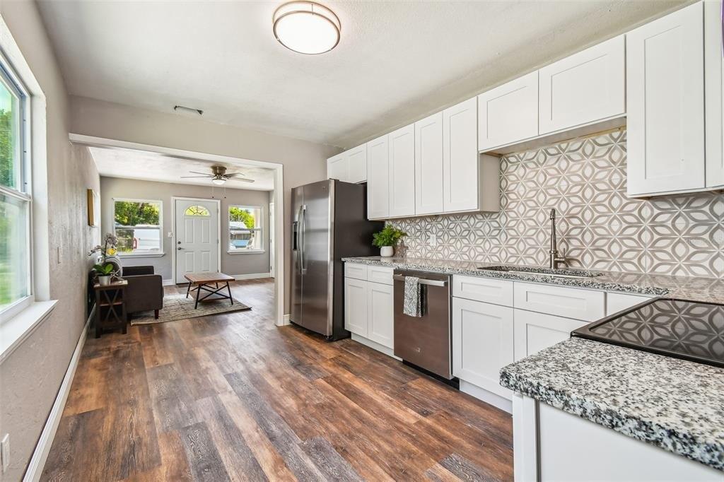 11th Ave S, Saint Petersburg, FL 33711