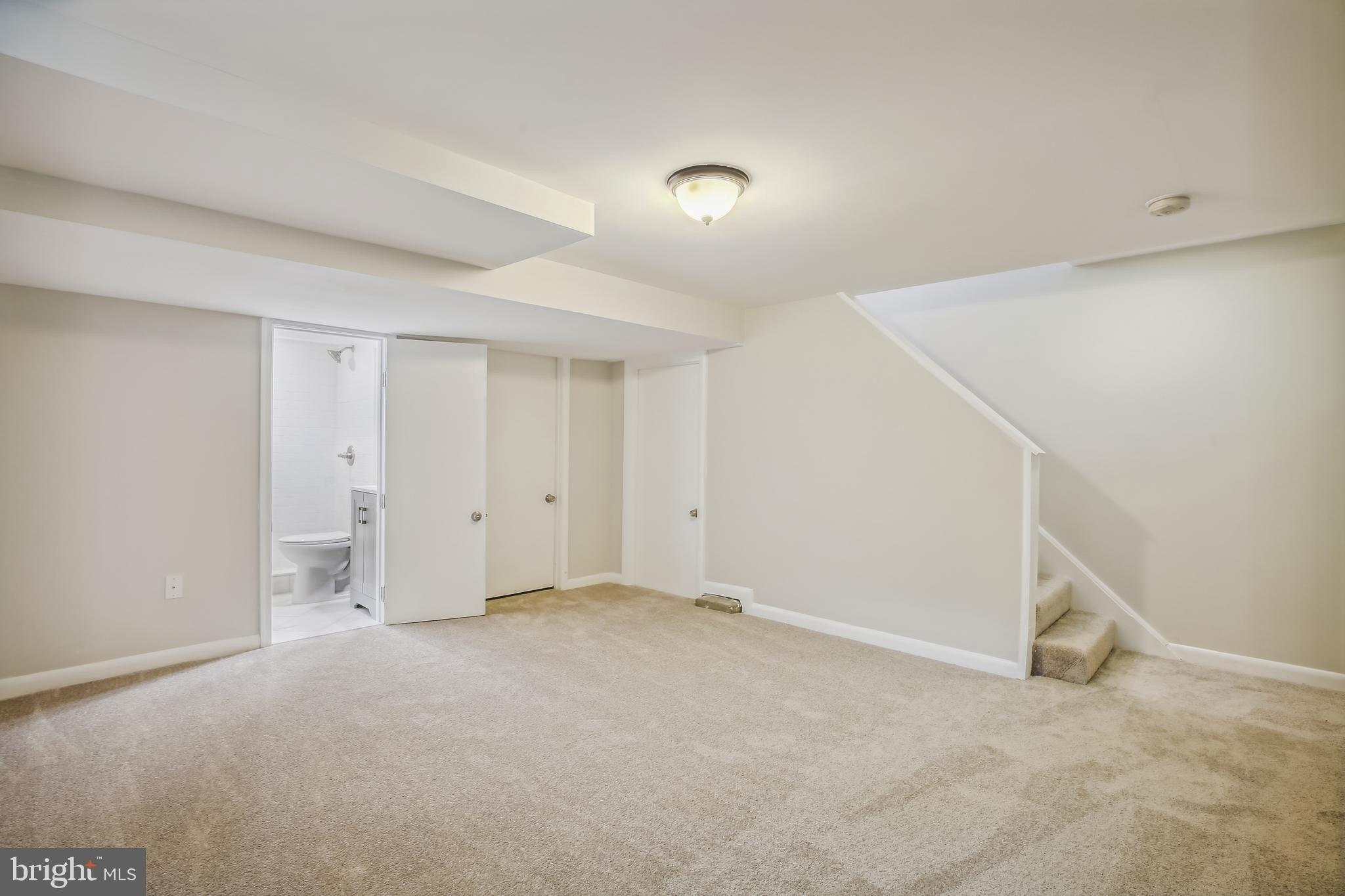 Monticello Rd, Alexandria, VA 22303