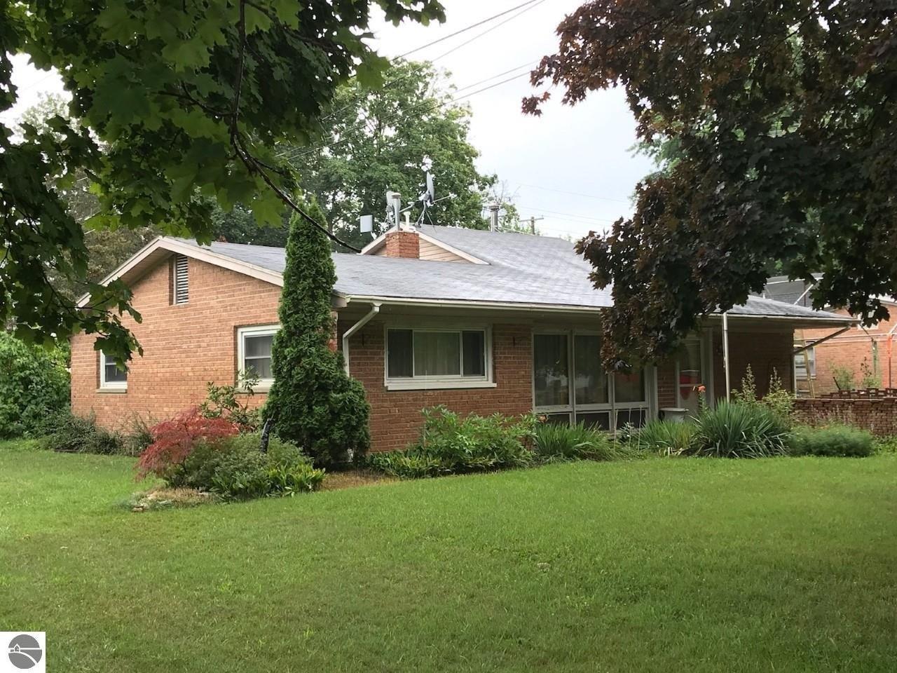 Dearing Dr, Shepherd, MI 48883