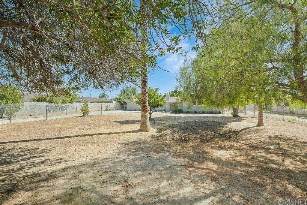 Fenton Ave, Sylmar, CA 91342
