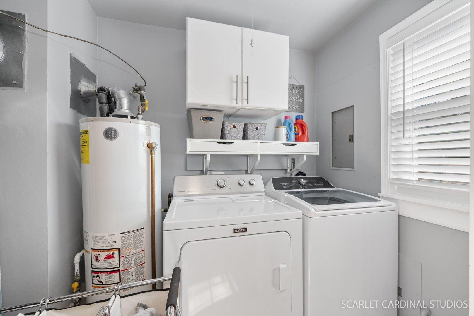 S Oakland Ave, Villa Park, IL 60181