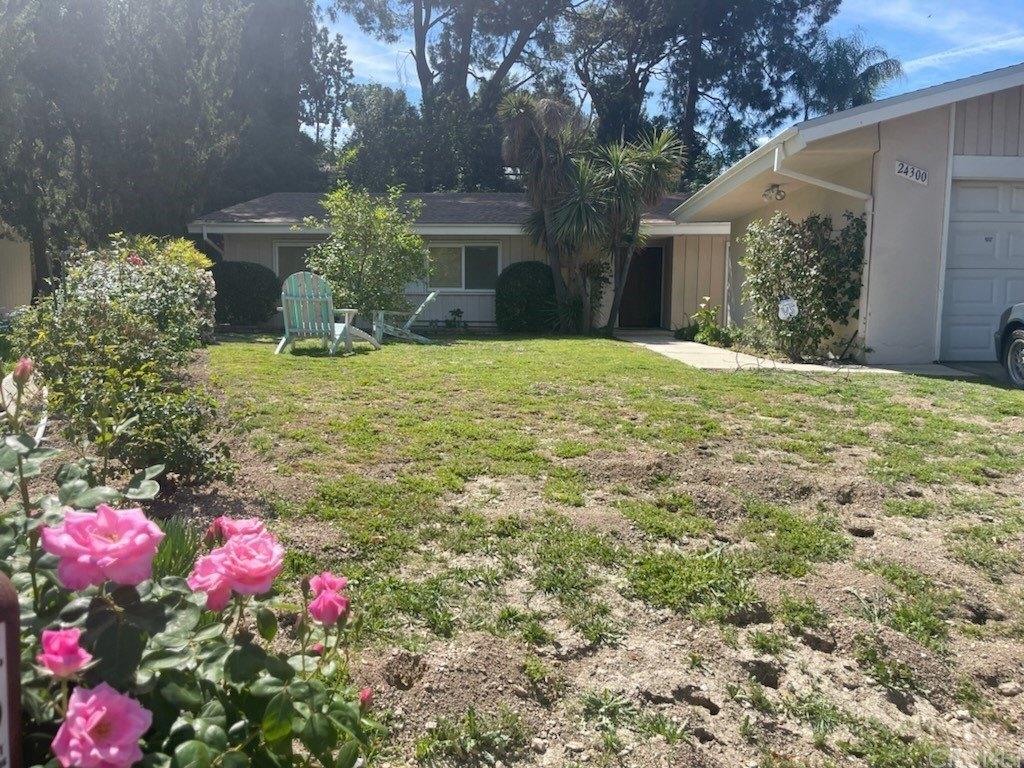 Clipstone St, Woodland Hills, CA 91367