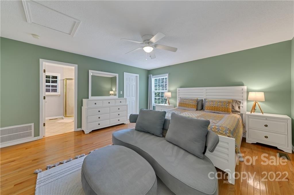 High Rock Acres Dr, Black Mountain, NC 28711
