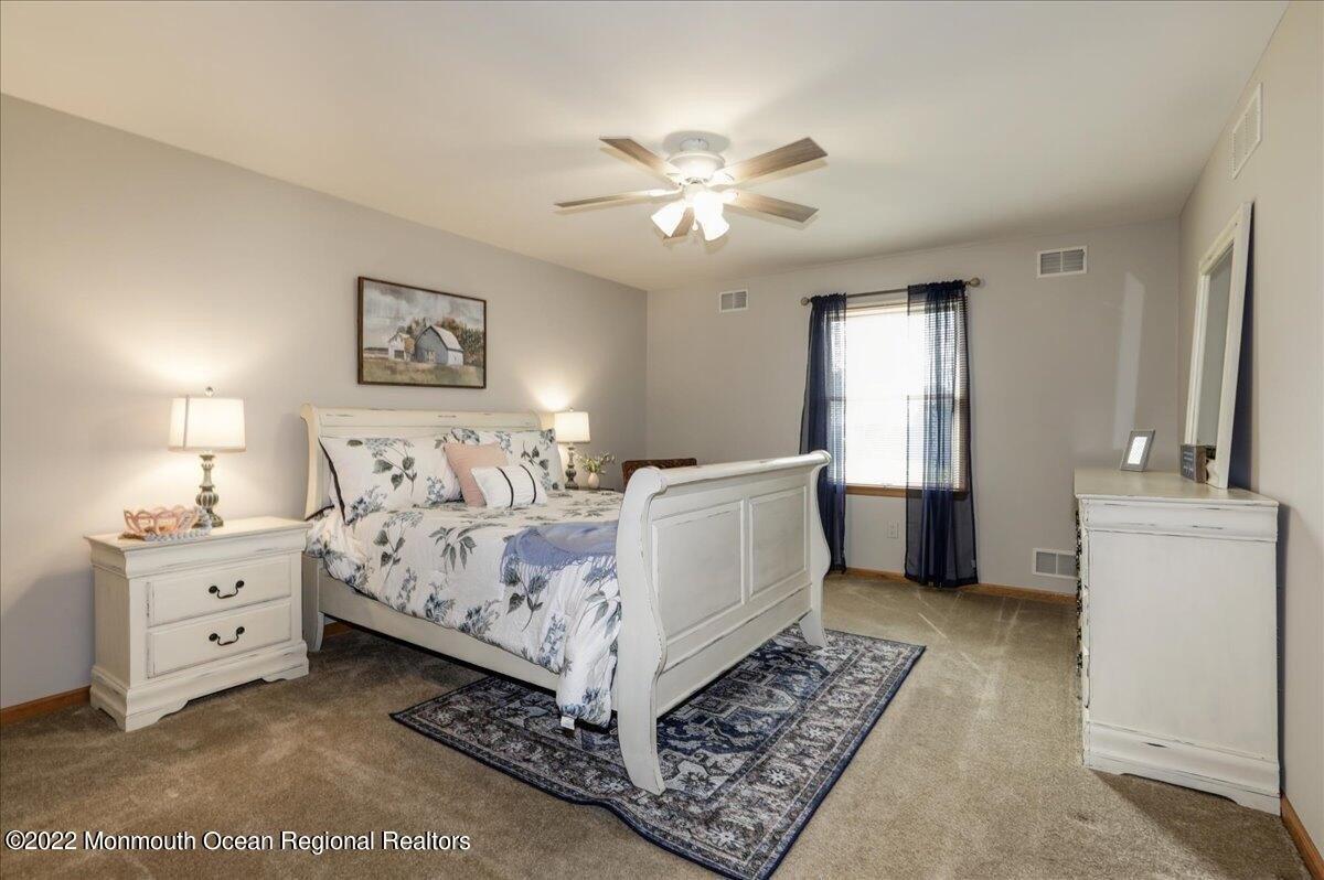 Oak Glen Rd, Howell, NJ 07731