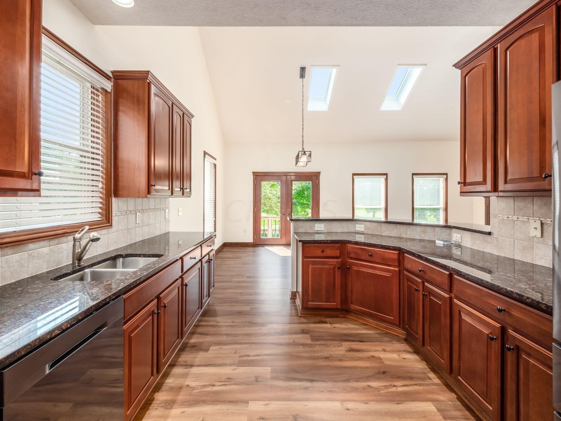 Carnoustie Cir, Grove City, OH 43123