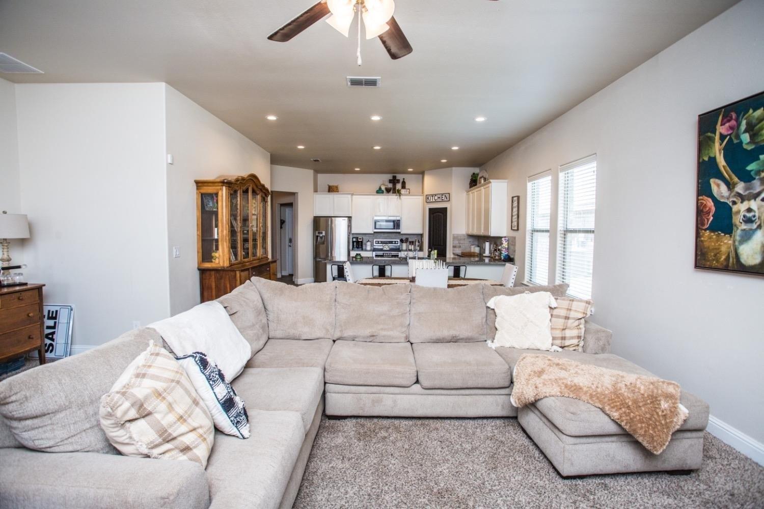 Avenue W, Lubbock, TX 79423