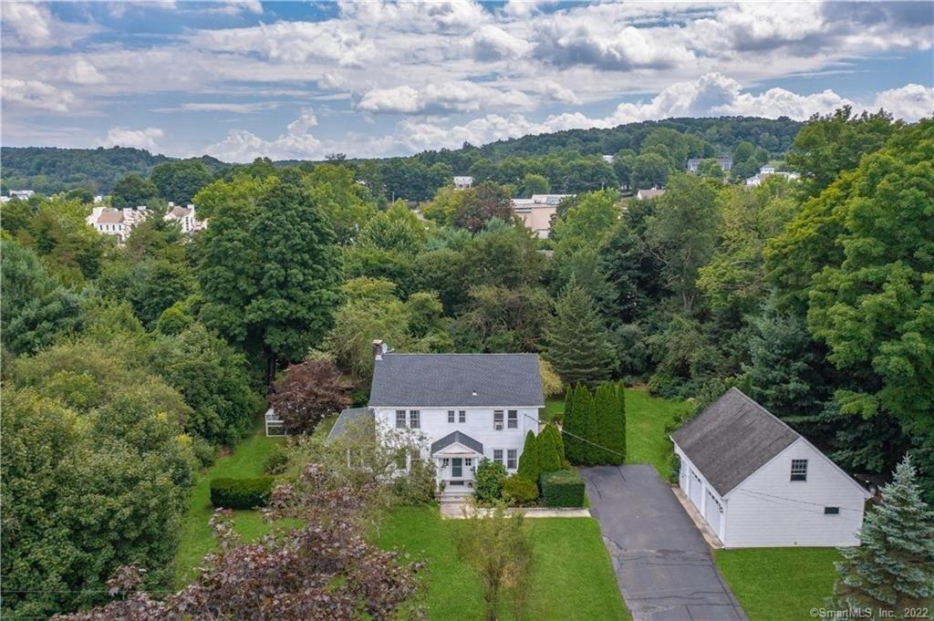 Hicock Dr, Southbury, CT 06488