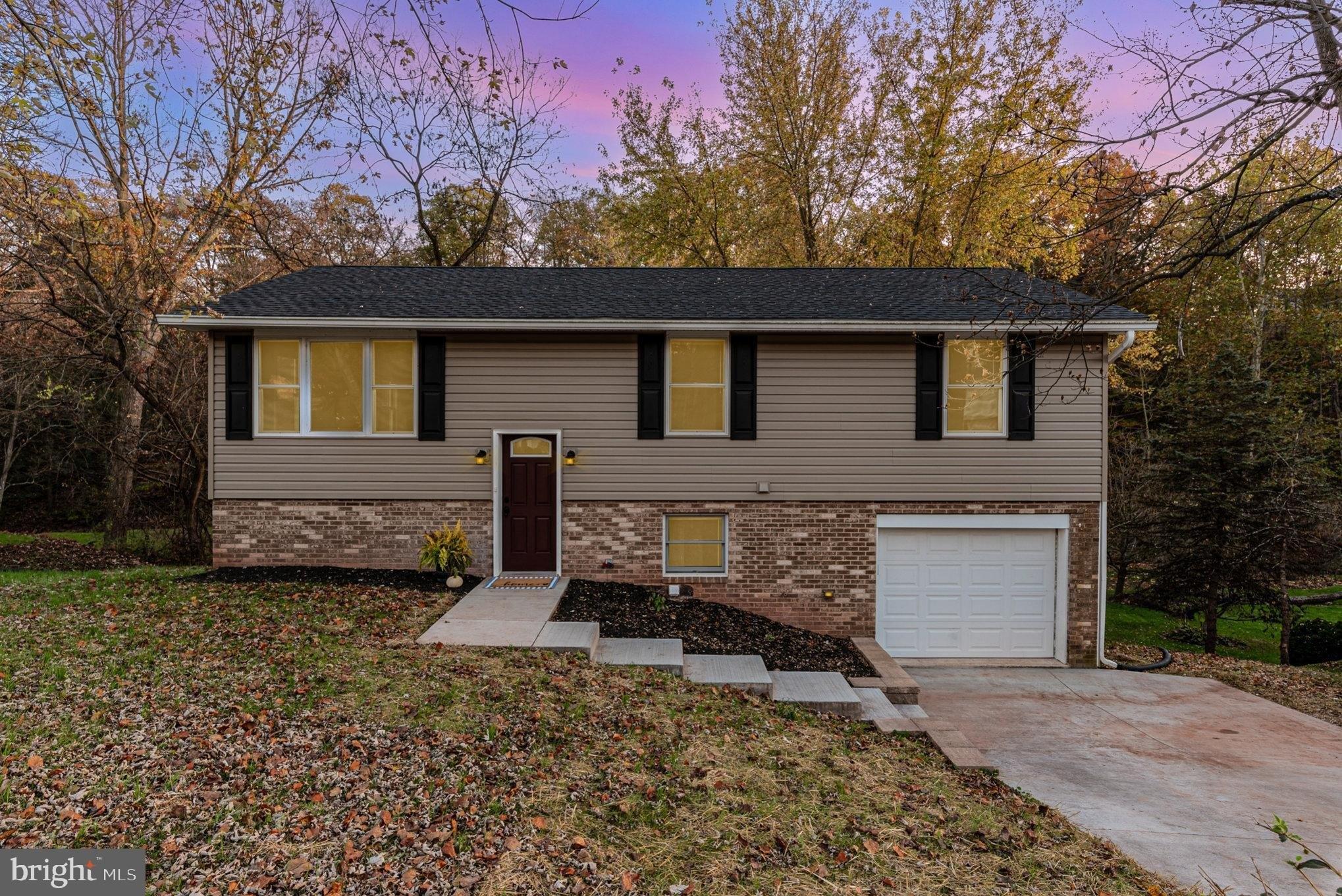 Bald Cypress Cir, Etters, PA 17319