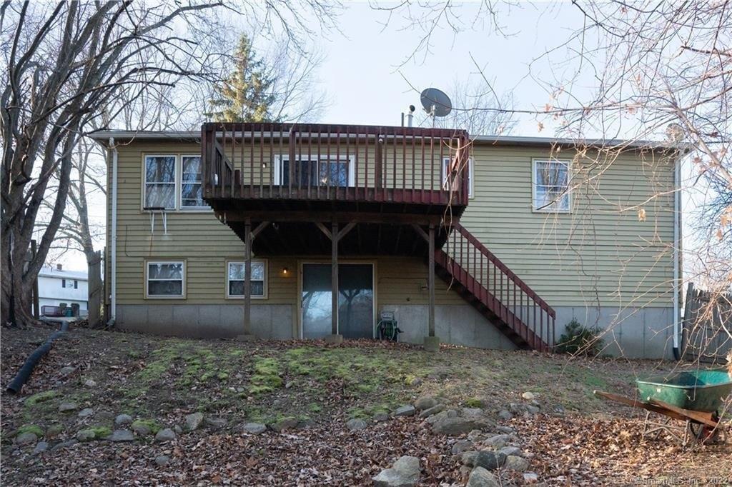 Williamson Dr, Waterbury, CT 06710