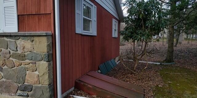 Terrace Dr, Stroudsburg, PA 18360