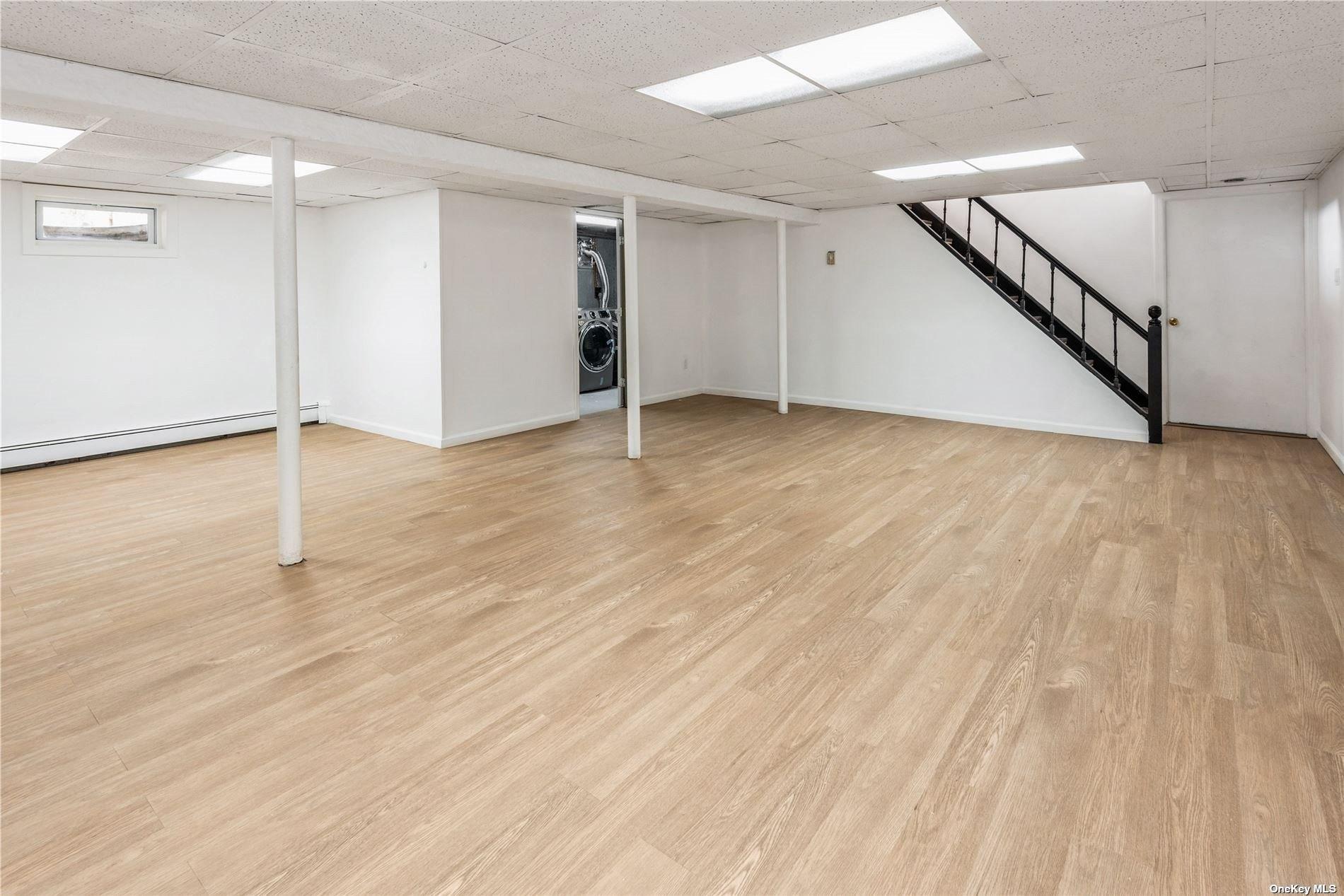 1st St, Hicksville, NY 11801
