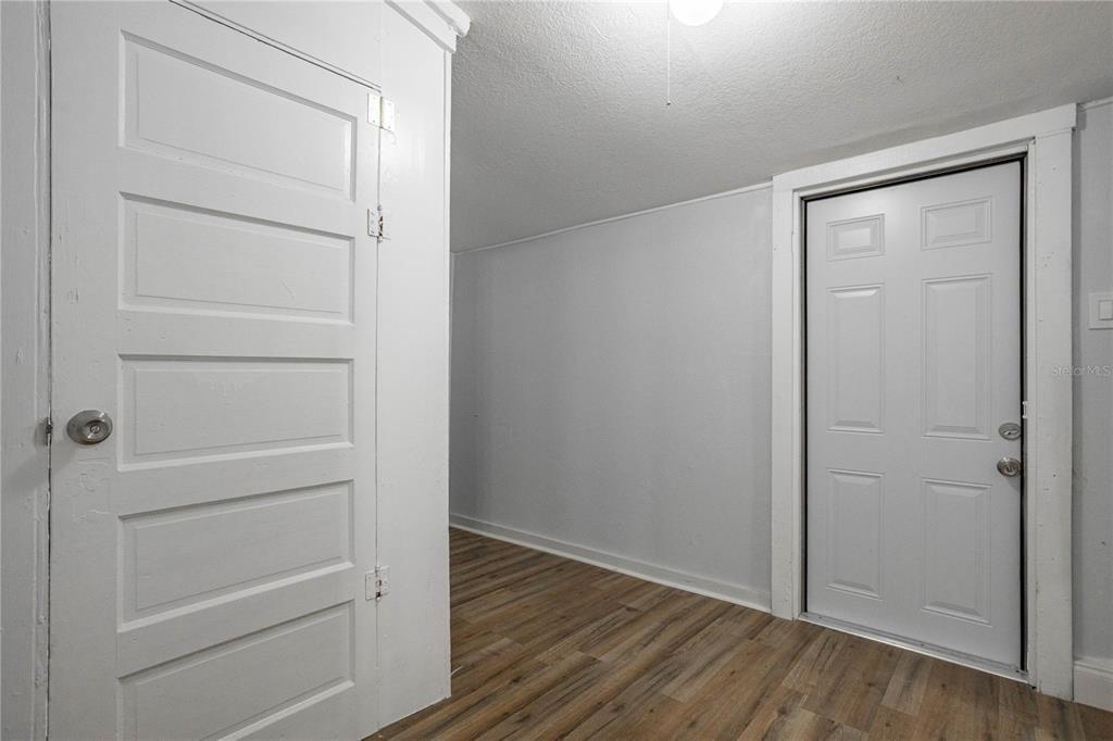 N Semmes St, Tampa, FL 33604