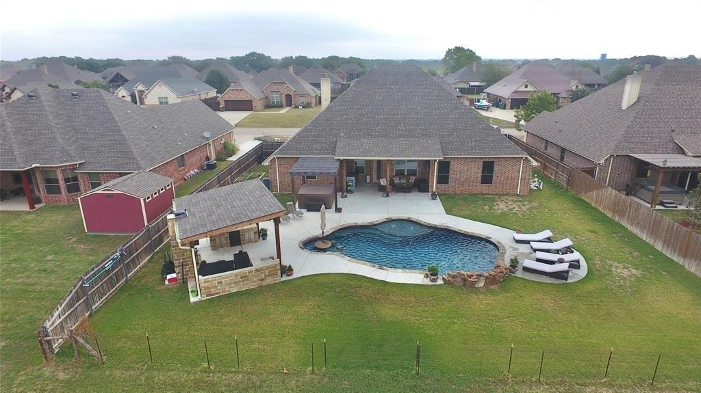 Willow Ridge Cir, Granbury, TX 76049