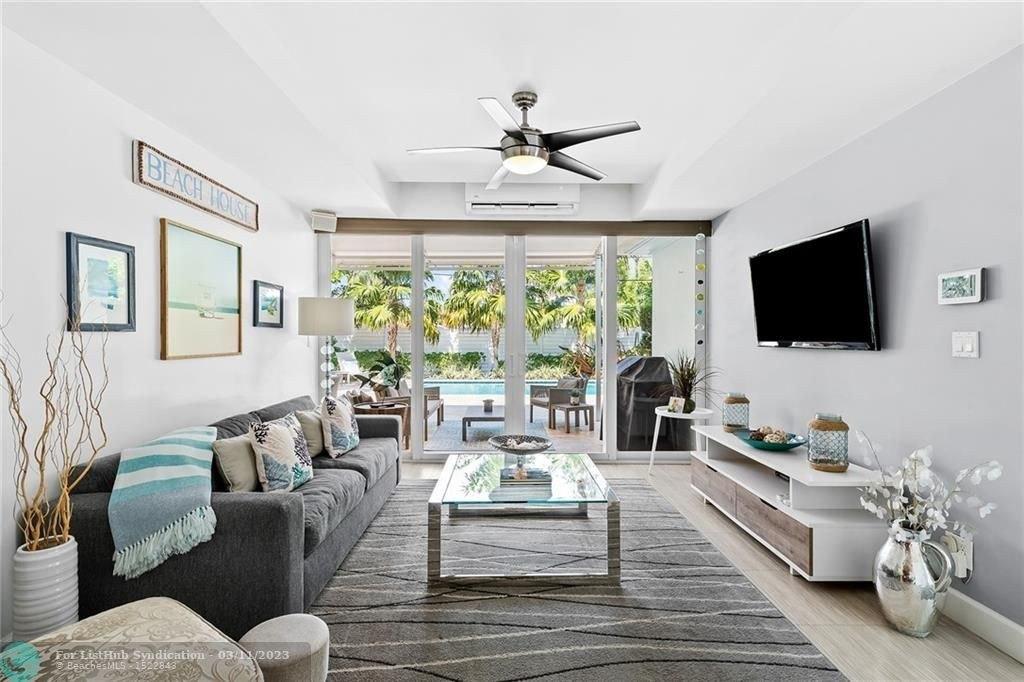 Ne 16th Ct, Fort Lauderdale, FL 33305