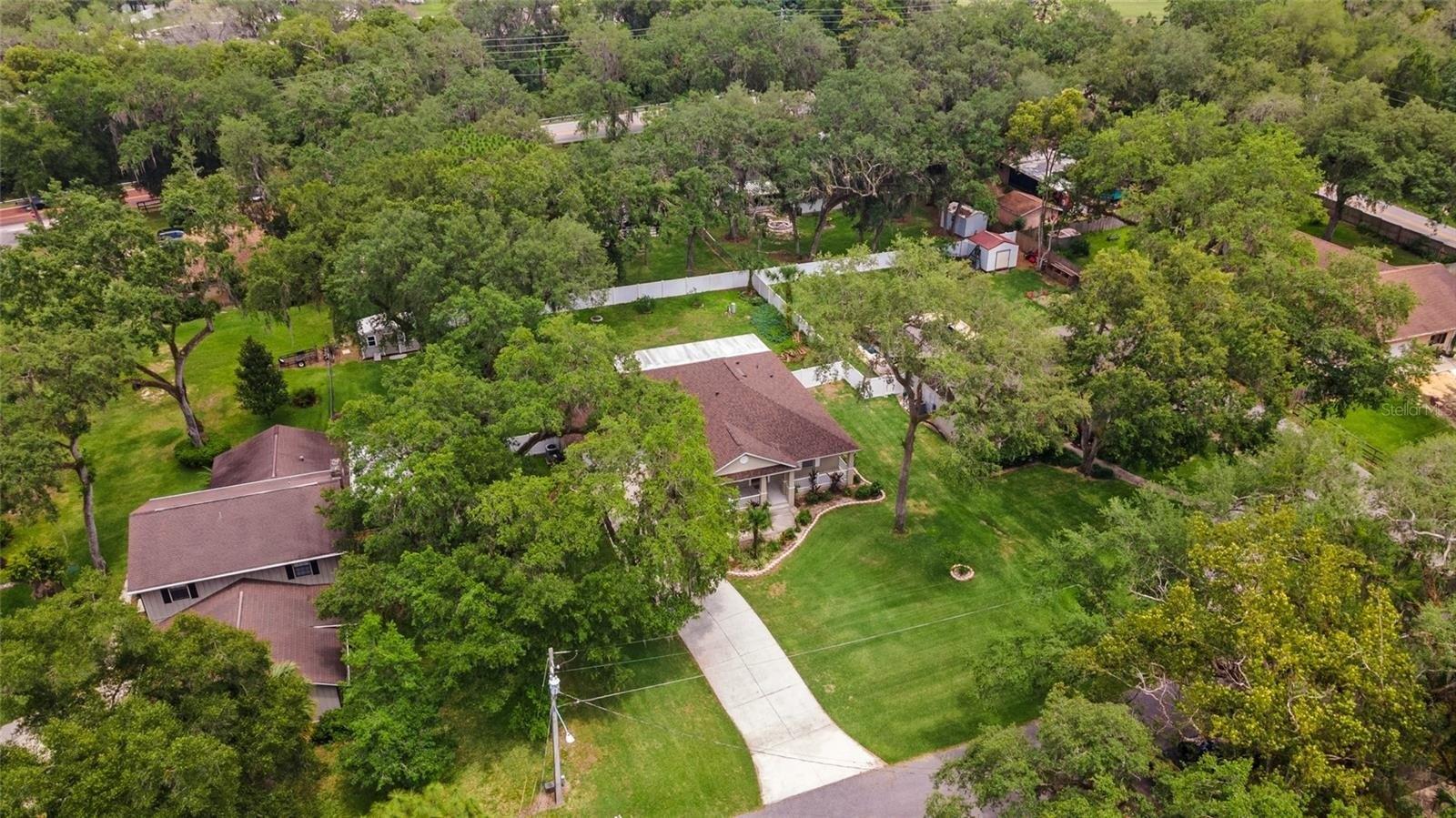 Mcwhorter Ave, Fruitland Park, FL 34731