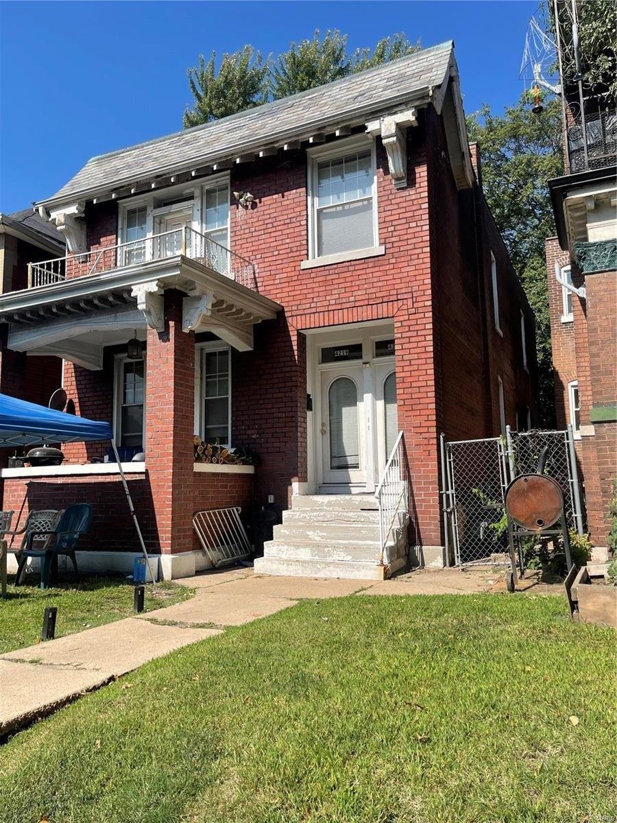 Red Bud Ave, Saint Louis, MO 63115