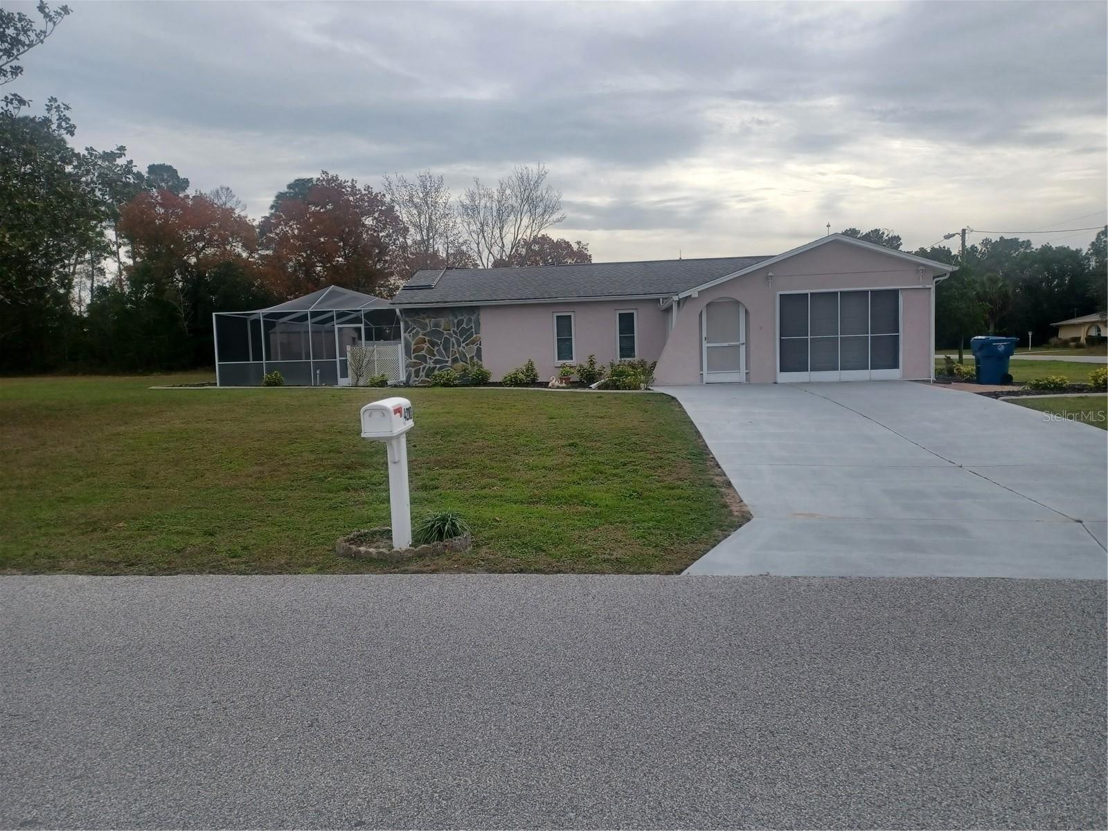 Montano Ave, Spring Hill, FL 34609