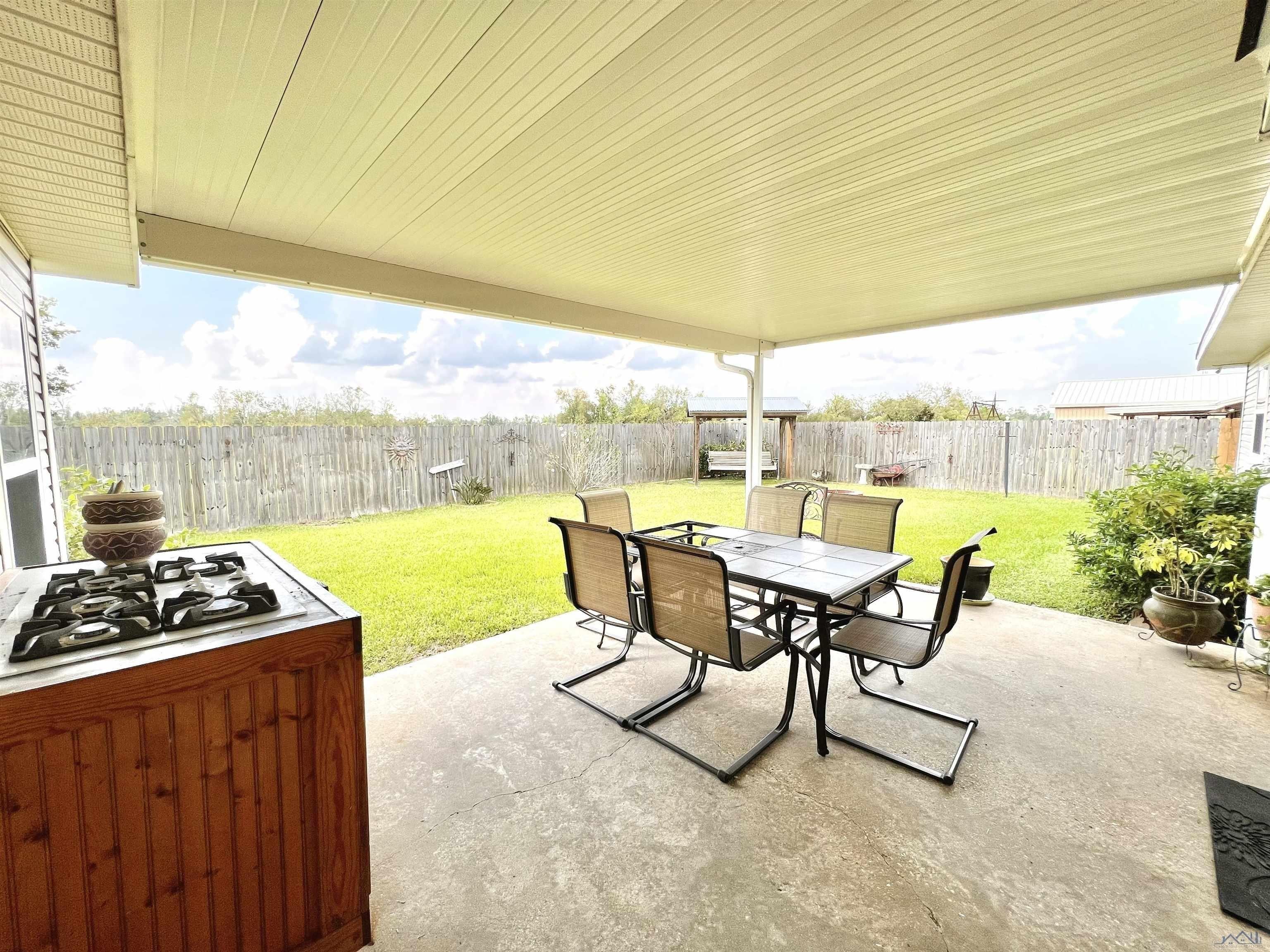 Leblanc Dr, Lockport, LA 70374