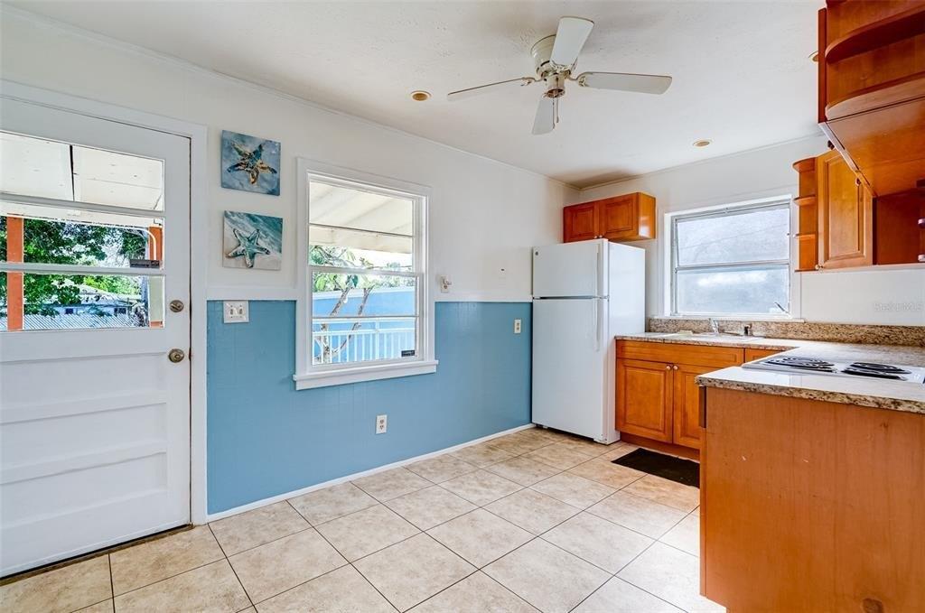 1st St E, Madeira Beach, FL 33708