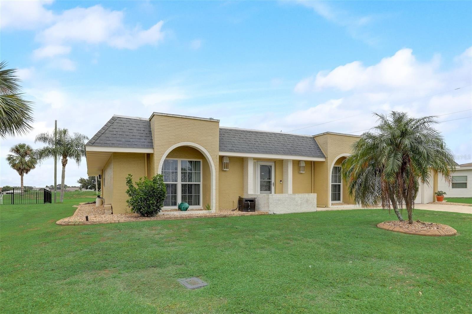 Fox Hills Dr, Sun City Center, FL 33573