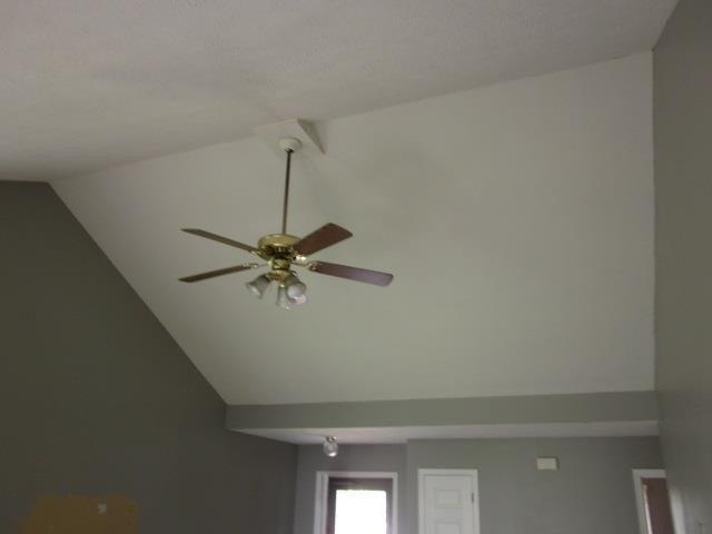 Winchester Dr, Hopkinsville, KY 42240